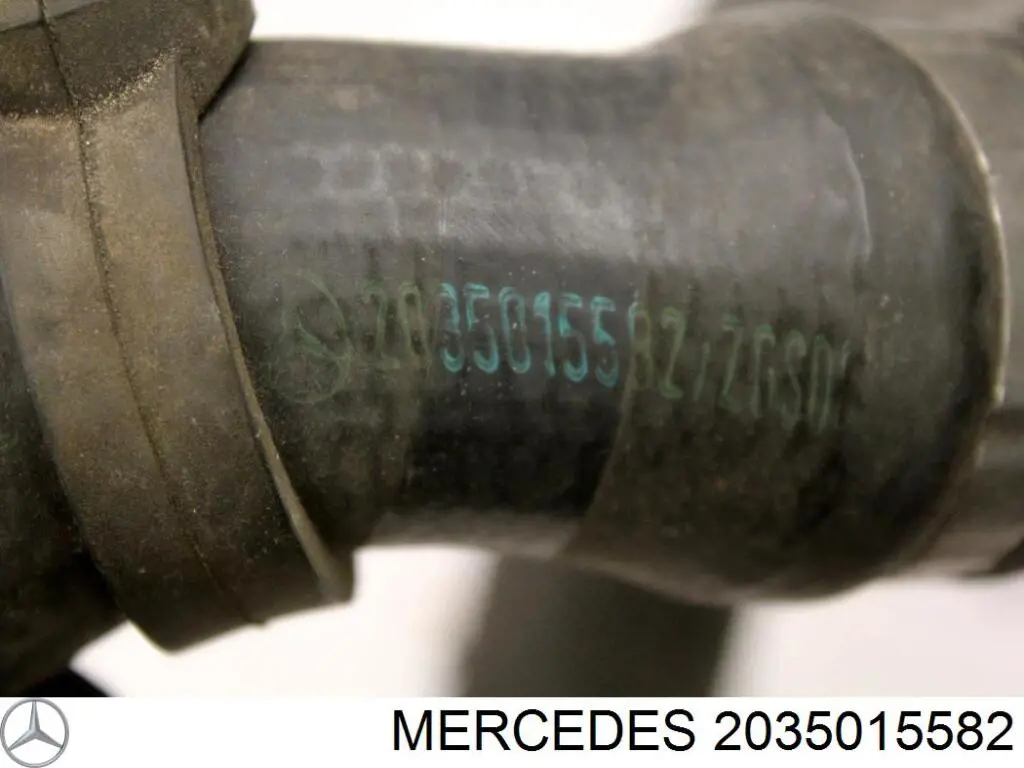 2035015582 Mercedes шланг (патрубок радиатора охлаждения нижний)