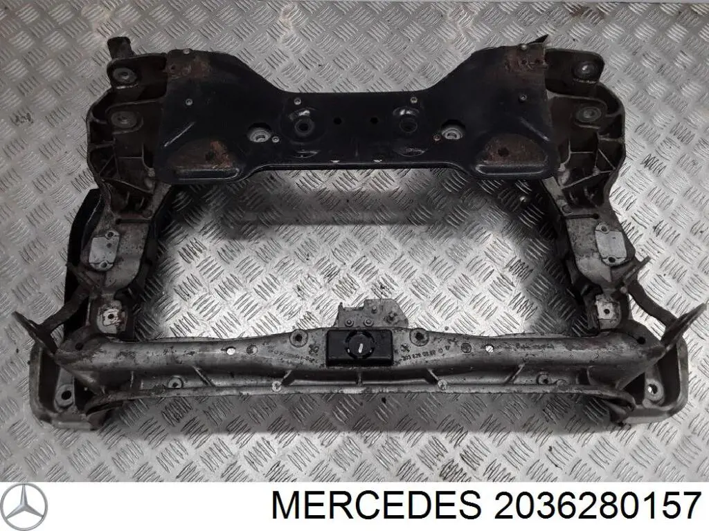  Подрамник передний Mercedes CLK 