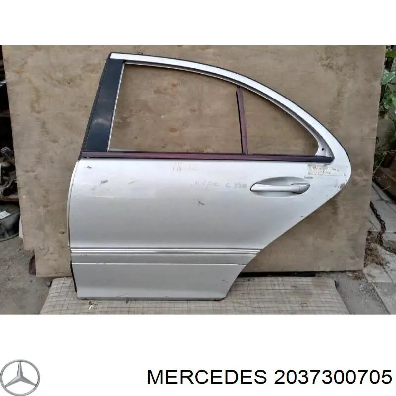 A203730070567 Mercedes porta traseira esquerda