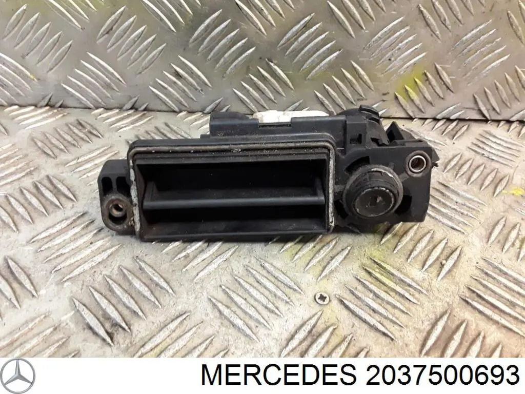  Fecho de tampa de porta-malas (de 3ª/5ª porta traseira) Mercedes C sedan (W203) (2000 - 2007) 