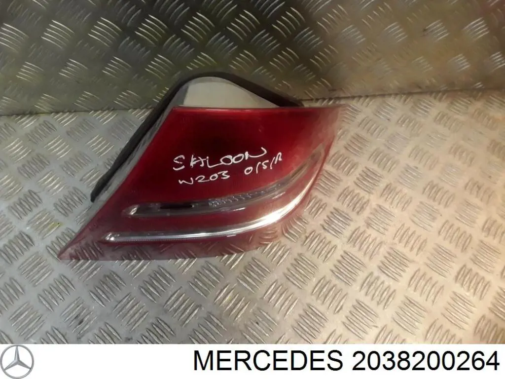 Купить 2038200264 Mercedes Задняя правая фара