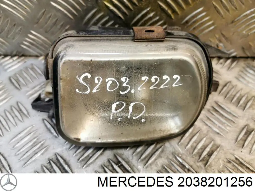 Фара противотуманная, правая Mercedes 2038201256 цена, от 52.03 USD