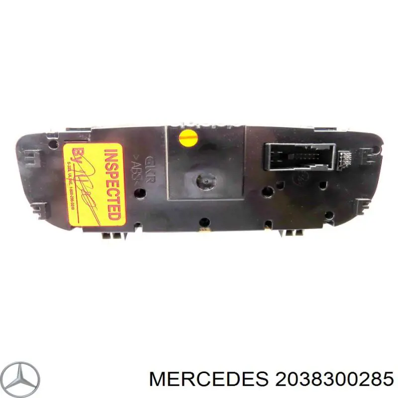 Блок управления печкой на Mercedes C (W203)