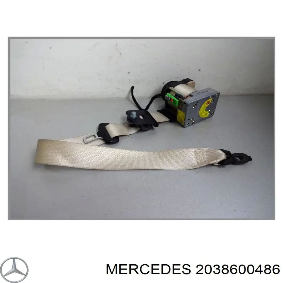 A2038600486 Mercedes Ремень безопасности передний правый