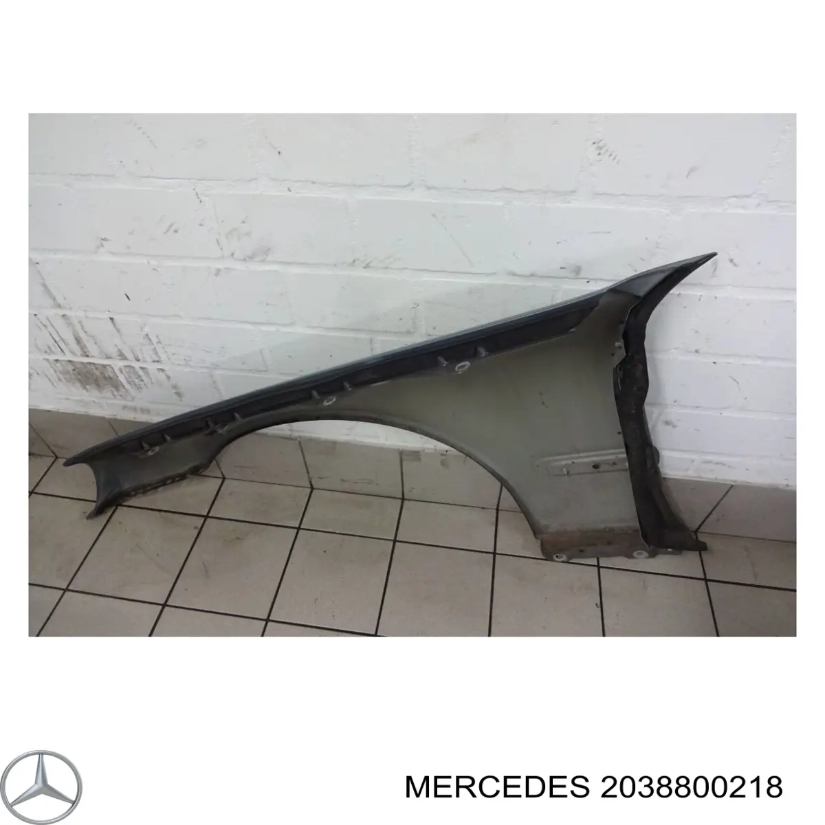 Купить A203880021805 Mercedes Крыло переднее правое