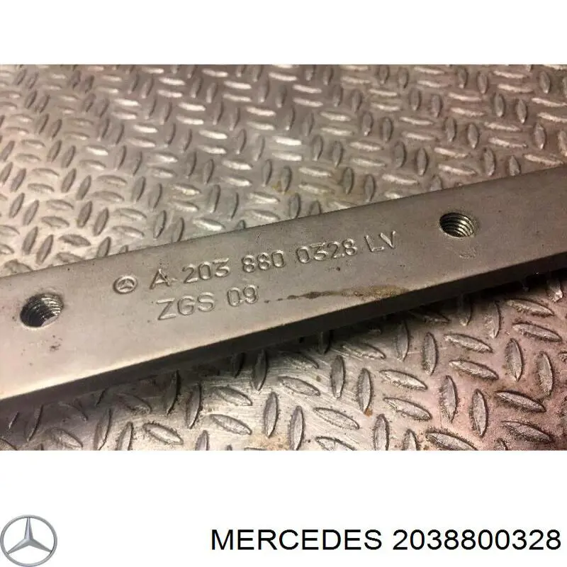Левая петля капота Mercedes 2038800328