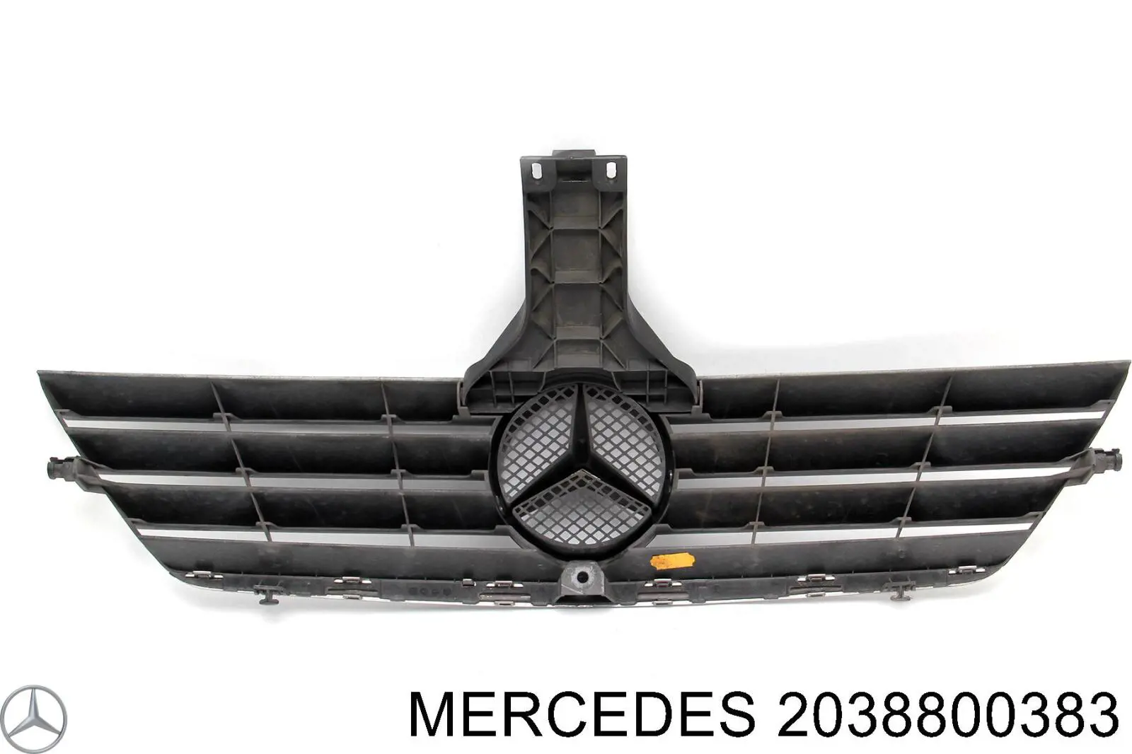 Решетка радиатора на Mercedes C  CL203