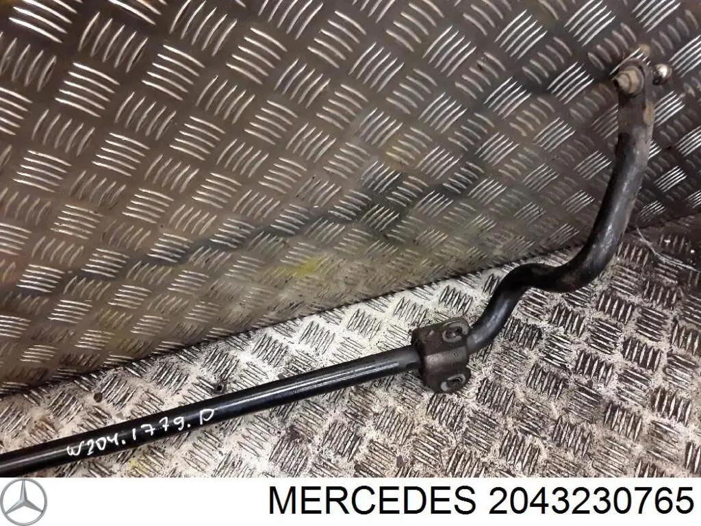 Стабилизатор поперечной устойчивости передний Mercedes 2043230765 цена, от 38.01 USD