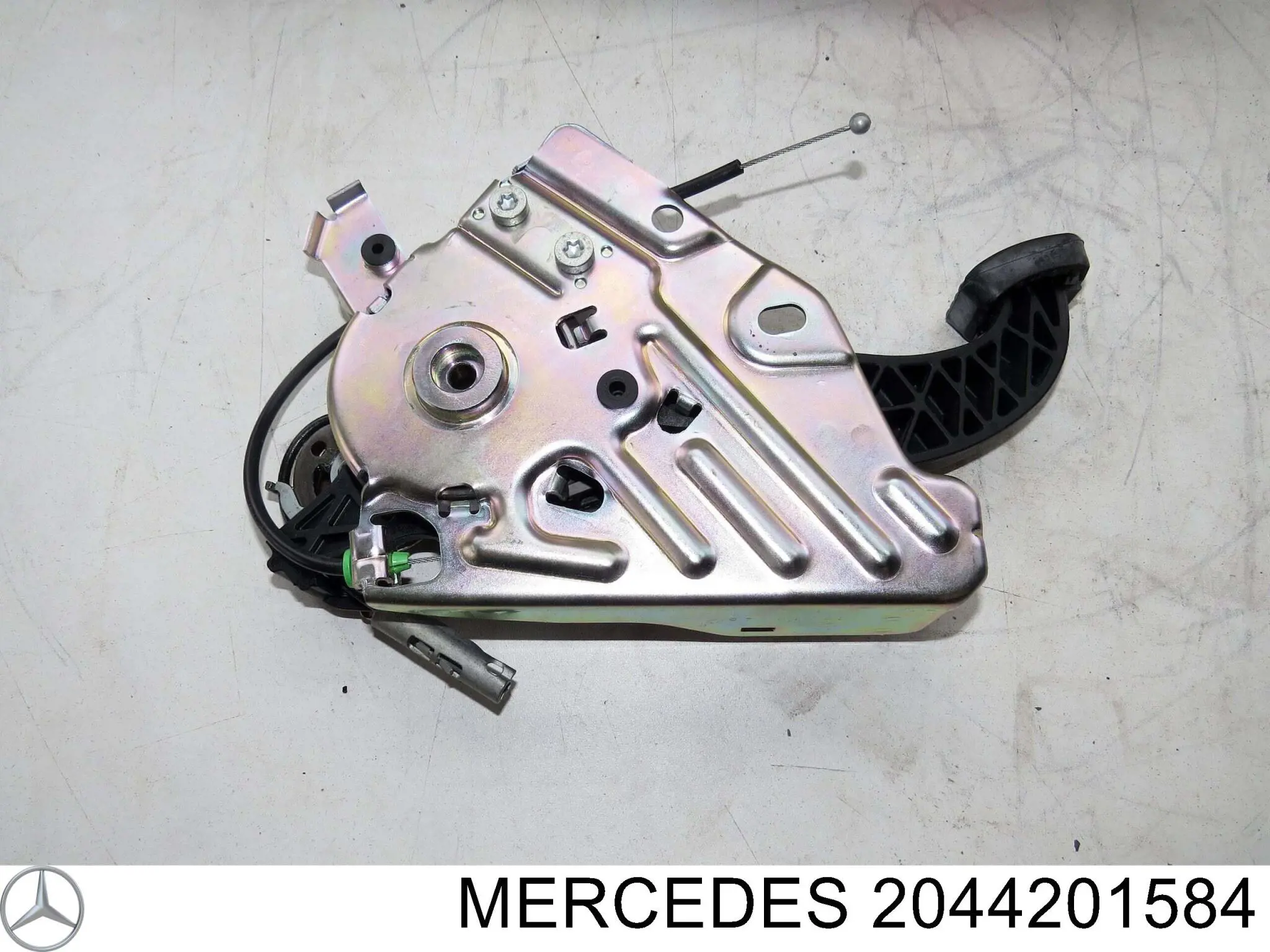 Ручник Mercedes 2044200084 цена, от 38.01 USD