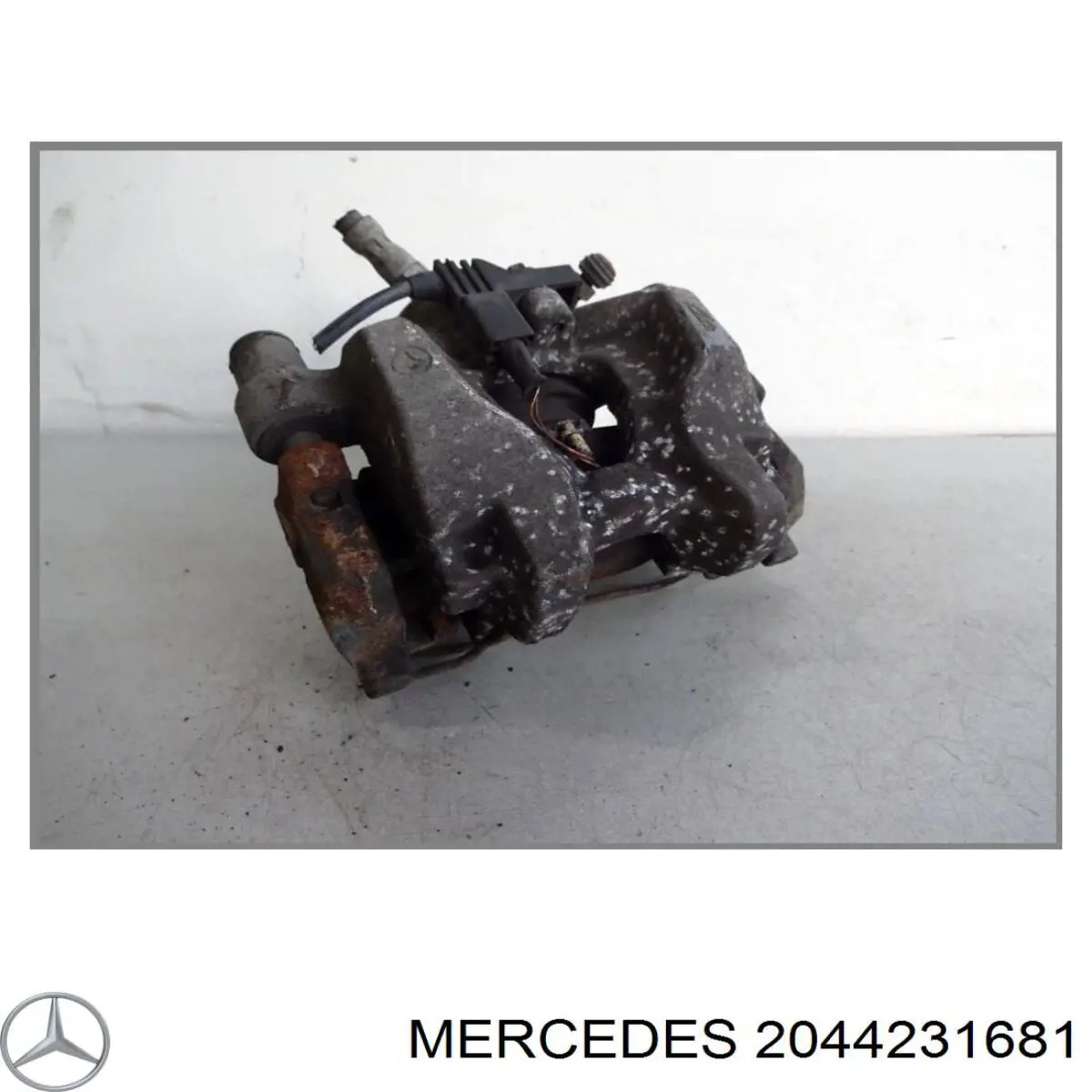 2044231681 Mercedes suporte do freio traseiro direito