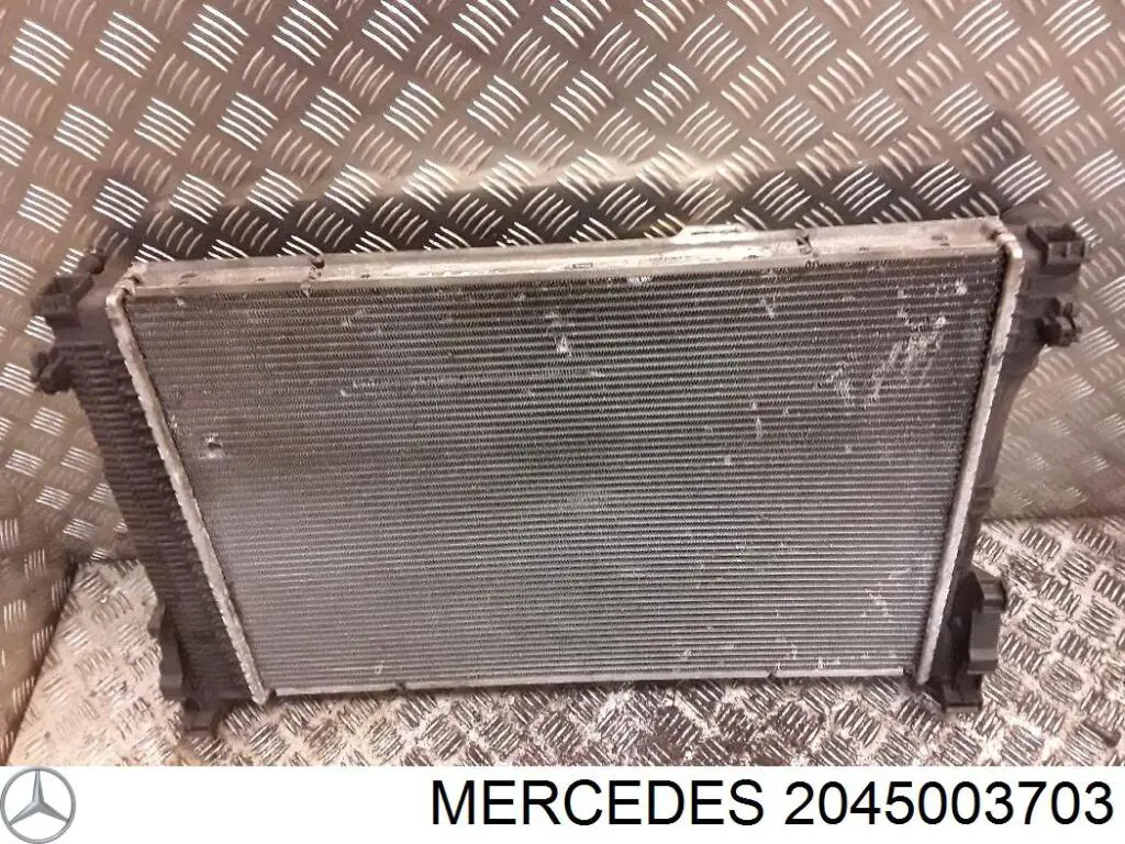 2045003703 Mercedes 