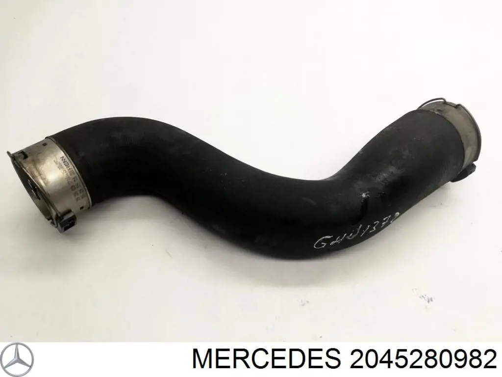 Патрубок интеркулера 2045280982 Mercedes