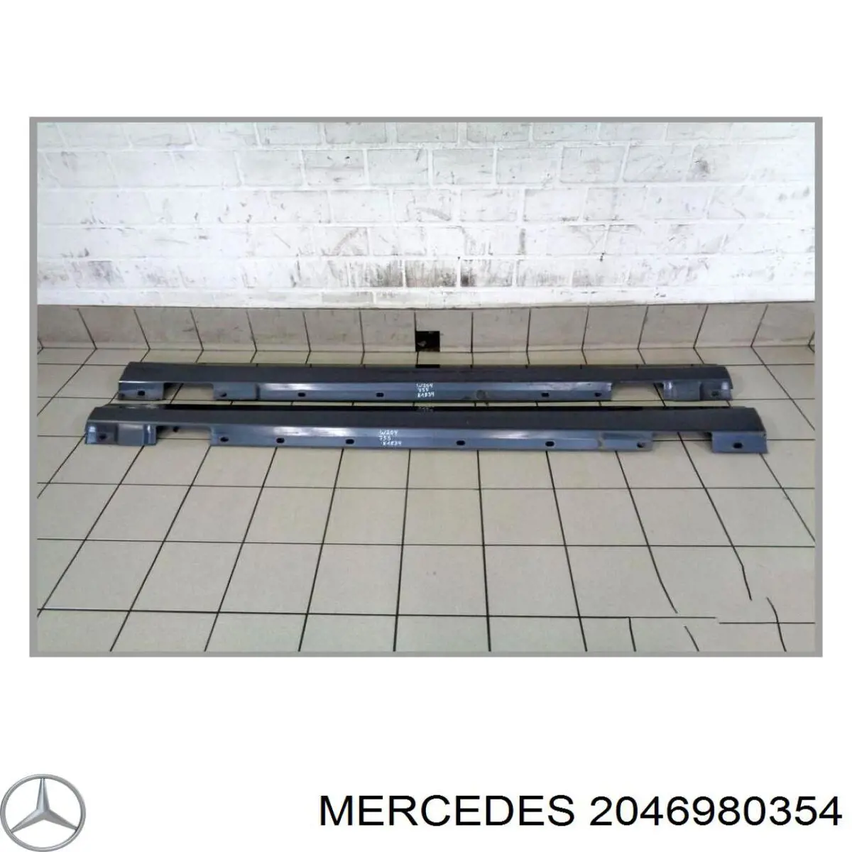  2046980354 Mercedes