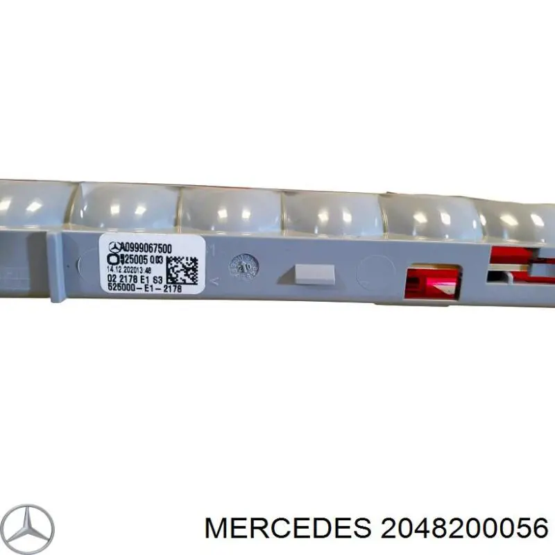 2048200056 Mercedes Sinal de parada traseiro adicional