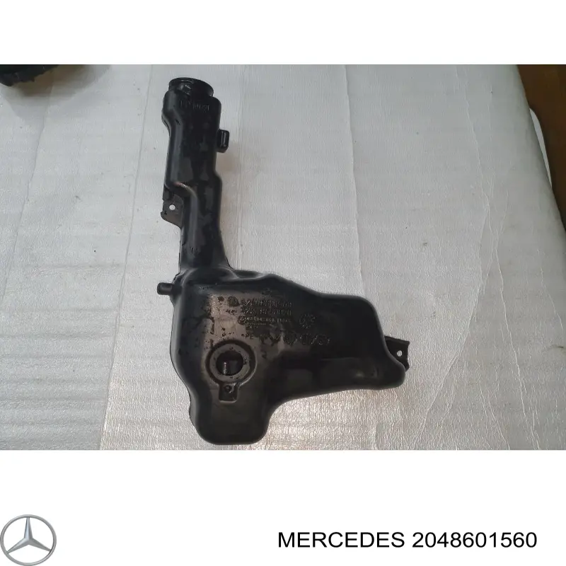 2048601560 Mercedes 