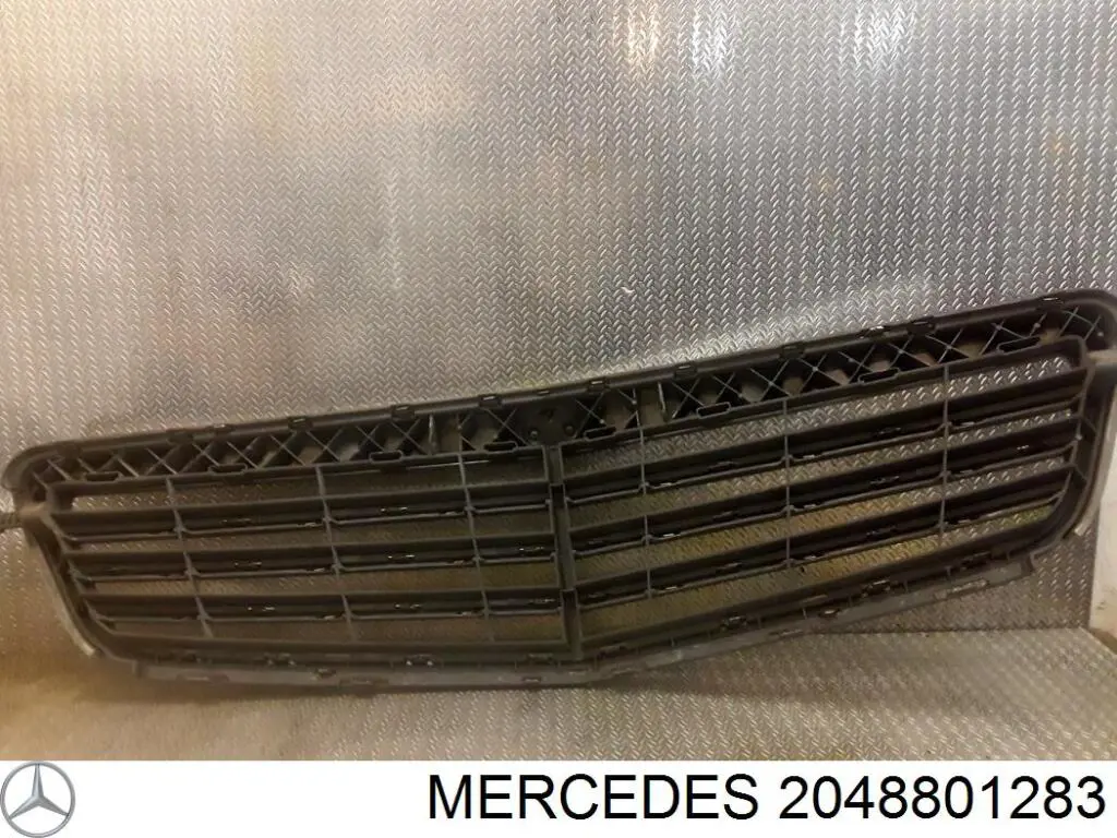 2048801283 Mercedes grelha do radiador