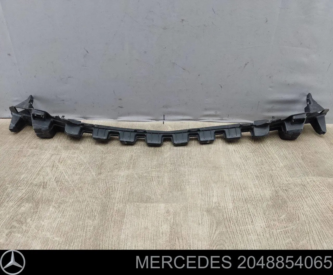 2048854065 Mercedes consola central do pára-choque dianteiro