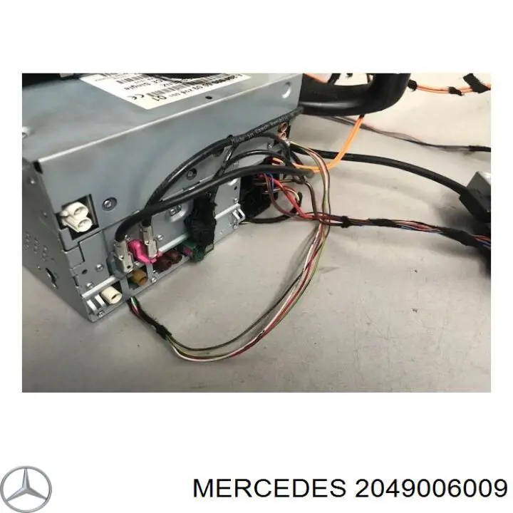 Купить 2049005908 Mercedes Заводская магнитола