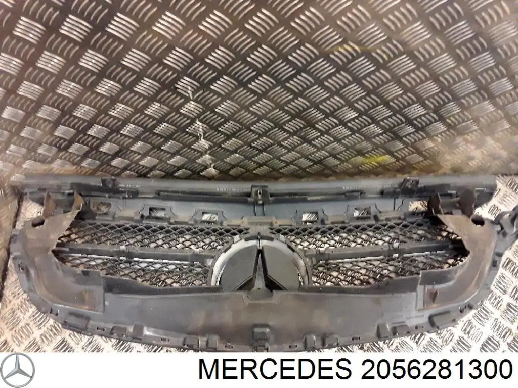 Уплотнитель (прокладка) переднего бампера на Mercedes E (W213)