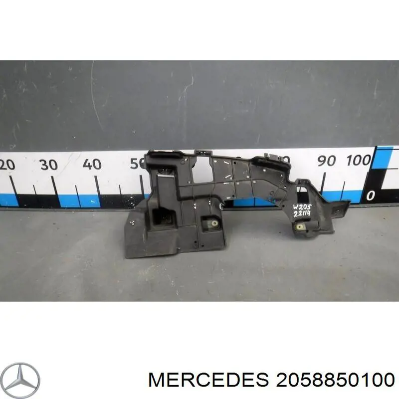 A2058850100 Mercedes Кронштейн насадки глушителя
