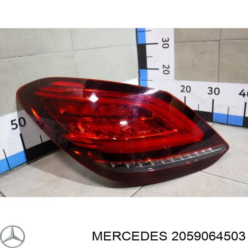 Задняя левая фара Mercedes 2059064503 цена, от 232.74 USD