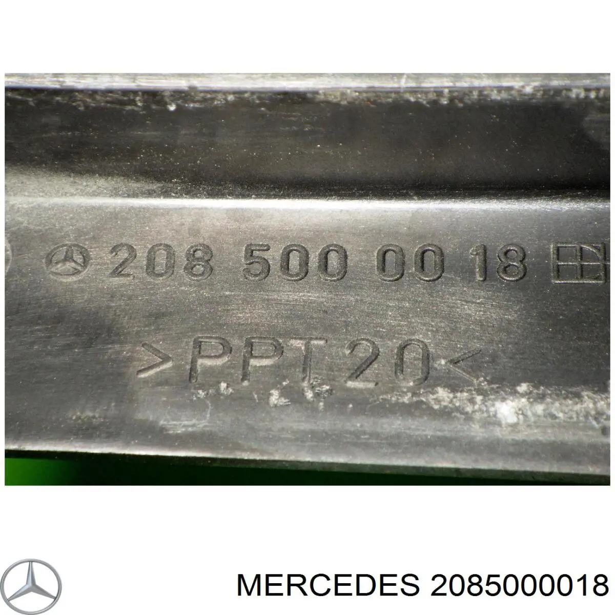 Решетка радиатора кондиционера Mercedes A2085000018 цена, от 38.01 USD