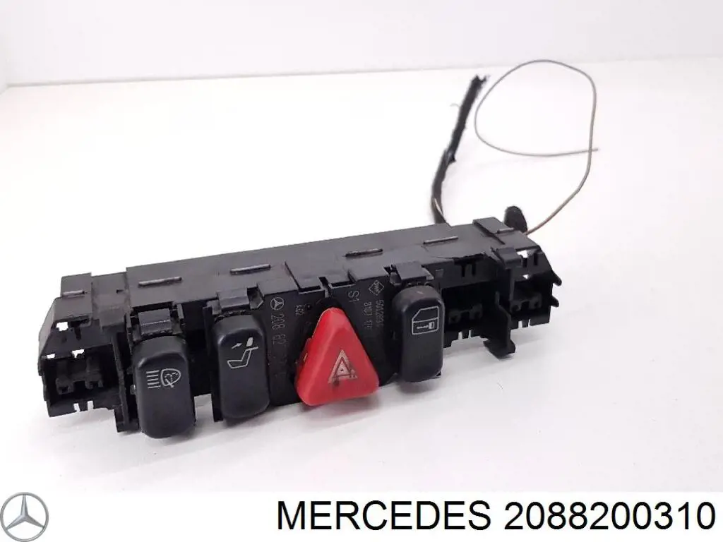 Compre Botão de ativação do sinal de emergência Mercedes C 