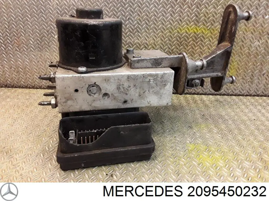 Блок управления АБС  Mercedes 2095450232