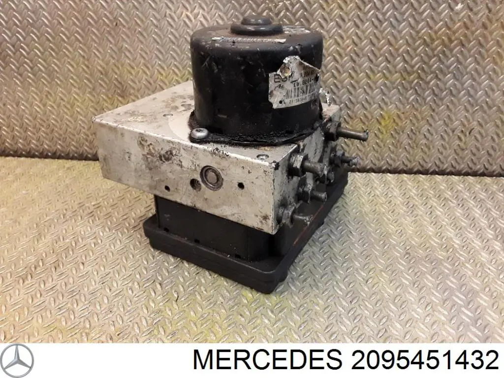  Блок АБС Mercedes C 