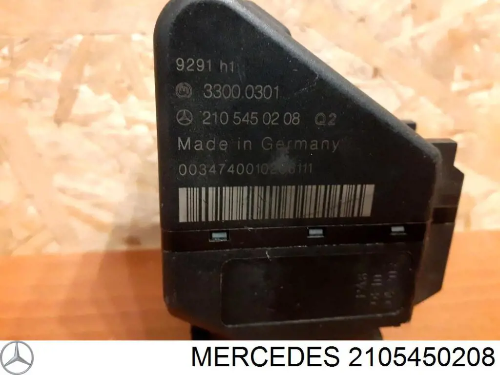 Замок зажигания Mercedes C седан (W202) (1993 - 2000) цена, от 32.03 USD