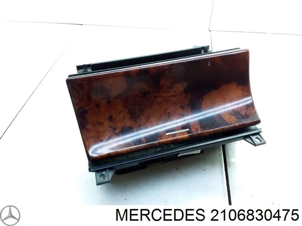 2106830475 Mercedes 