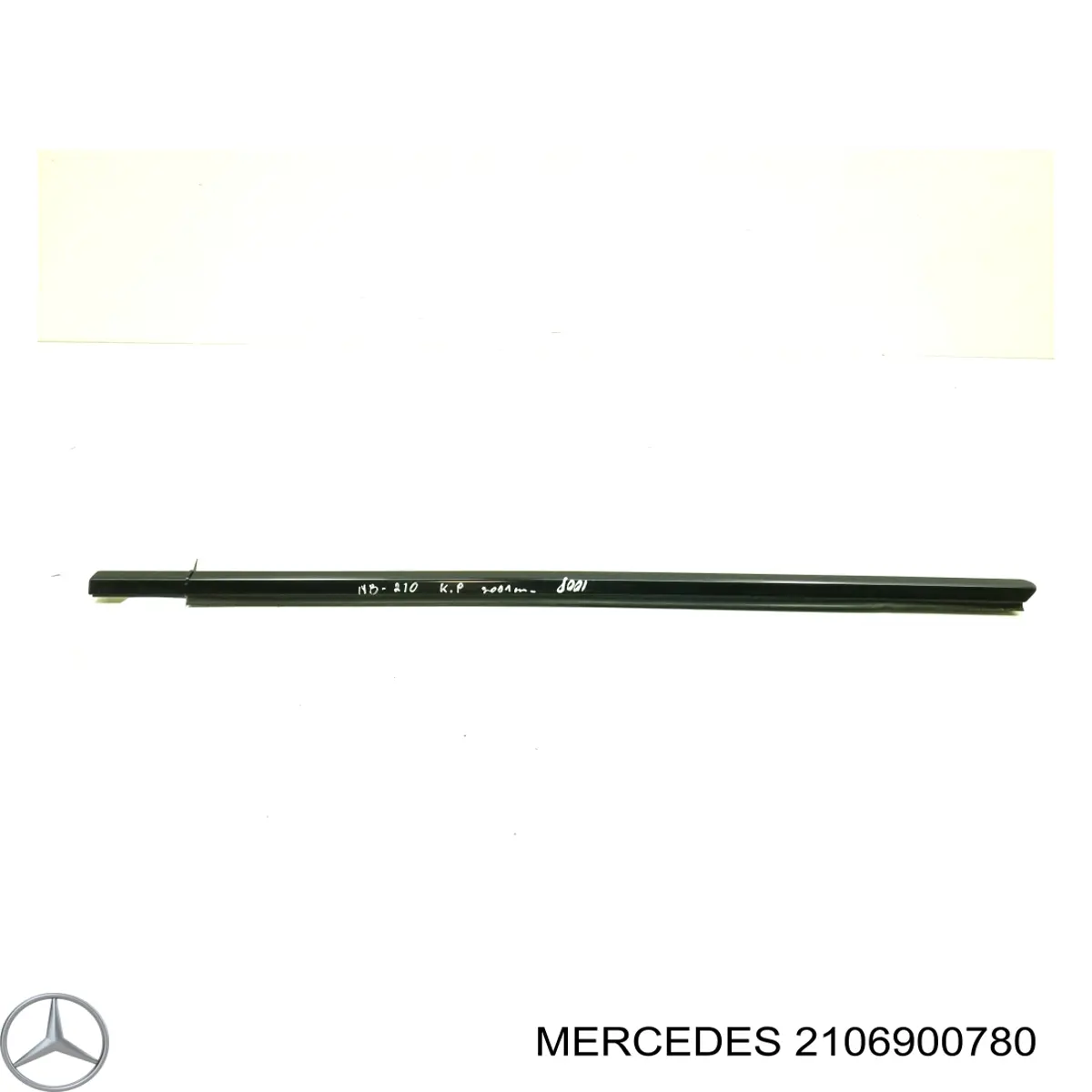 Молдинг опускного стекла двери передней левой Mercedes 2106900780 цена, от 6.33 USD