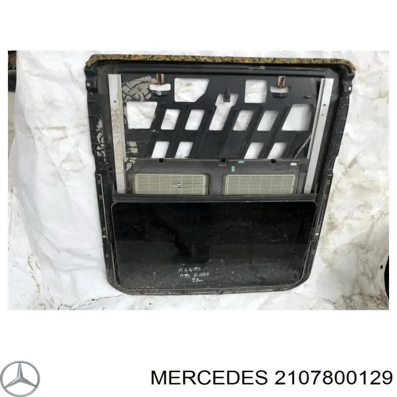 2107800129 Mercedes 