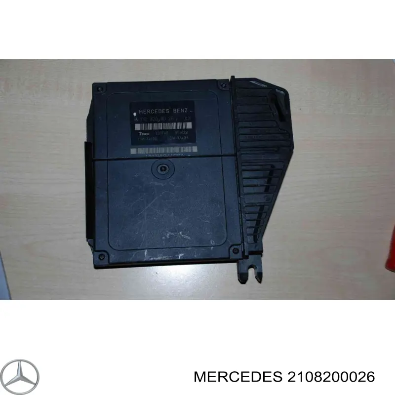 Фонарь задний левый внешний 21082001 Mercedes