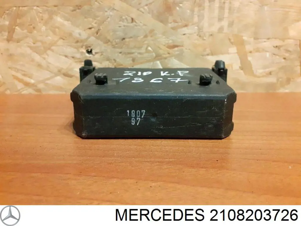 Купить 2108203726 Mercedes Блок комфорта передней двери