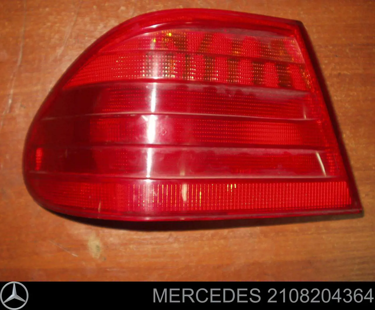 Задняя левая внешняя фара Mercedes 2108200128 цена, от 15.20 USD