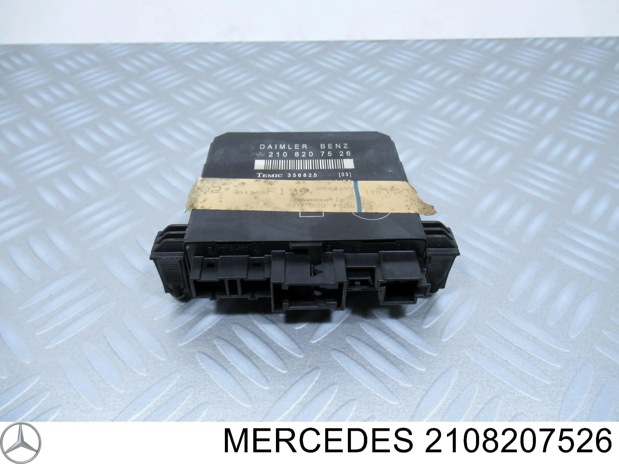 2108207526 Mercedes блок комфорта передней двери