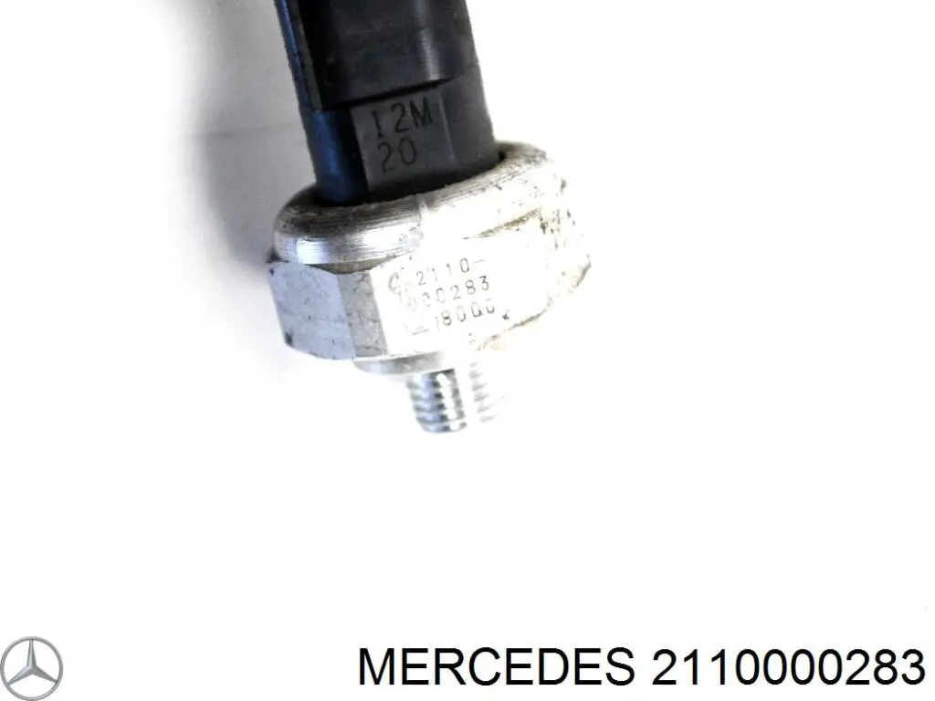 Датчик давления кондиционера 2110000283 Mercedes