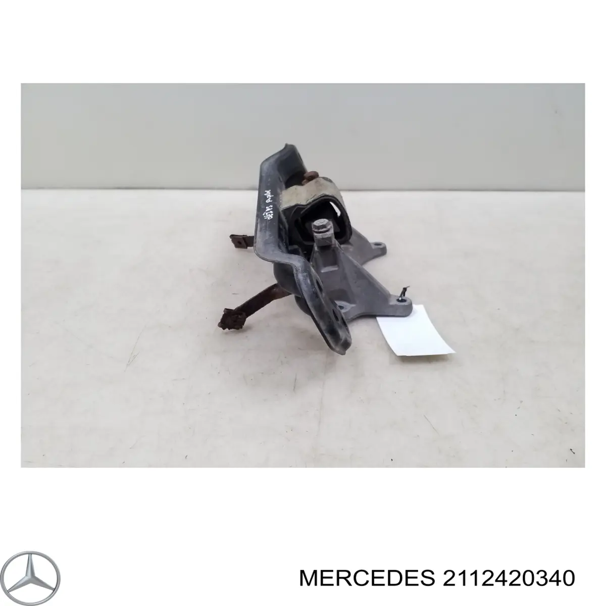 Купить 2112420340 Mercedes Кронштейн подушки КПП