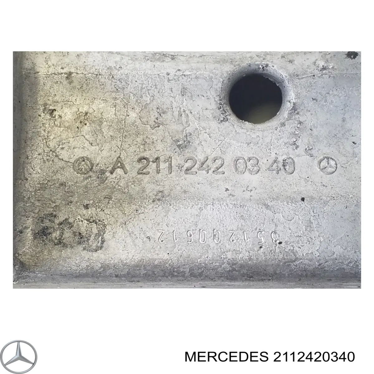 Кронштейн подушки КПП 2112420340 Mercedes