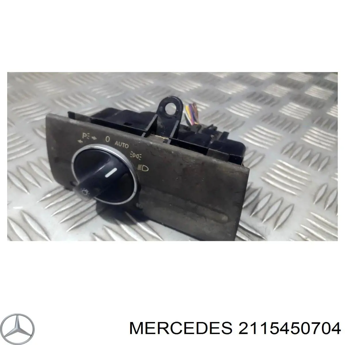 2115450704 Mercedes 