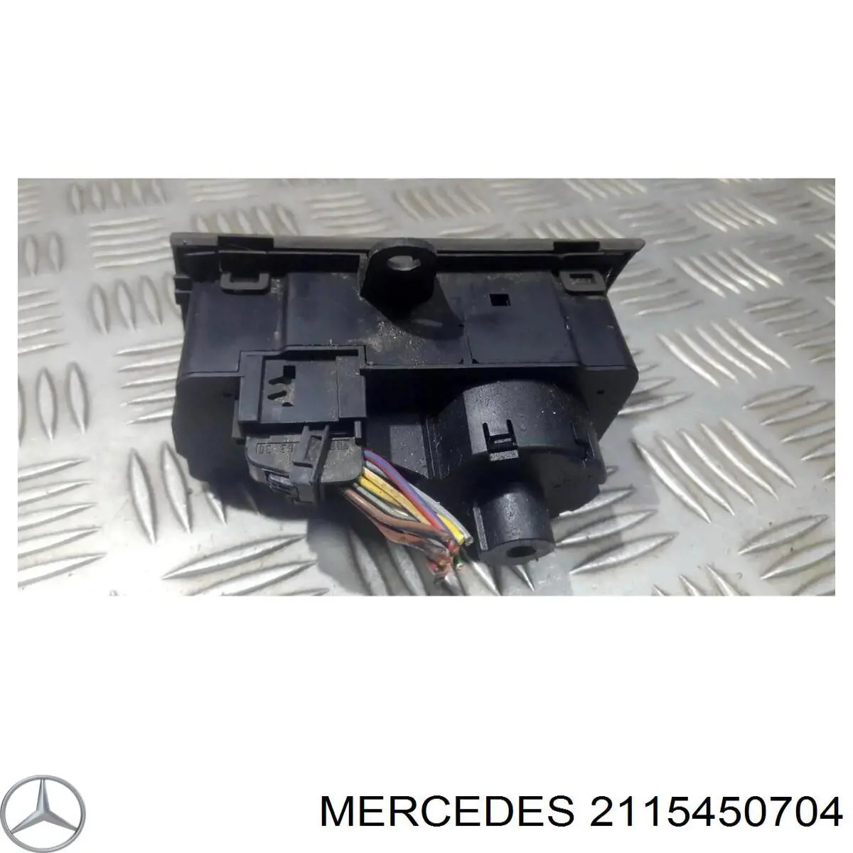 2115450704 Mercedes 
