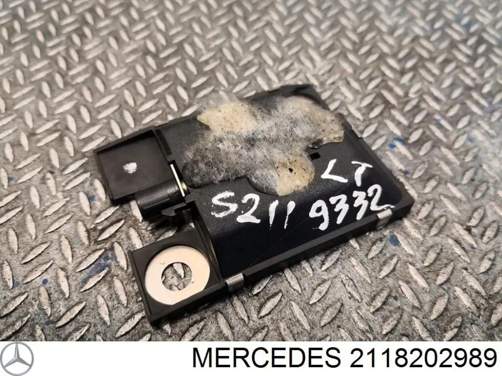  Mercedes 2118202989 цена, от 5.93 USD