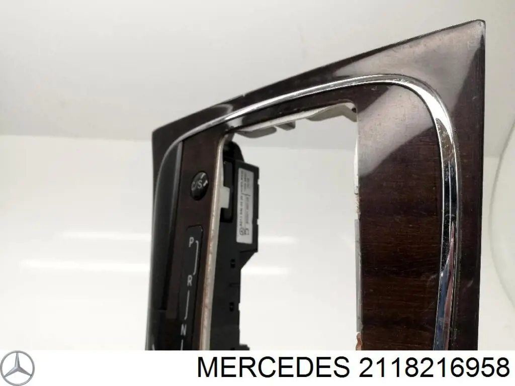 2118216958 Mercedes 