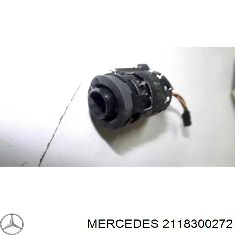 Купить 2118300272 Mercedes Датчик температуры салона