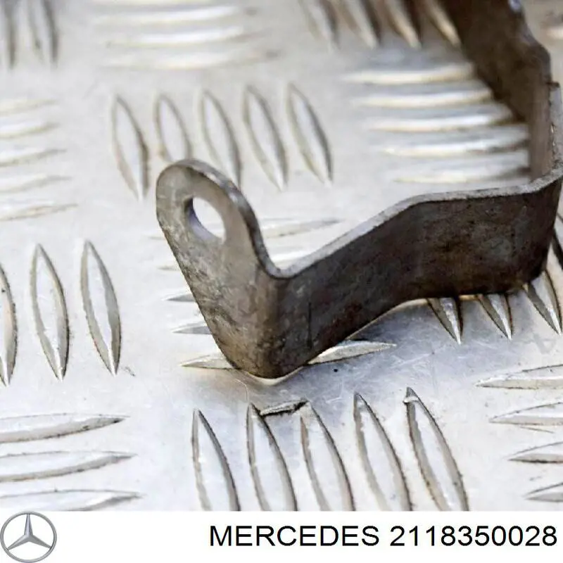 2118350028 Mercedes Водяной насос охлаждения электрический дополнительный