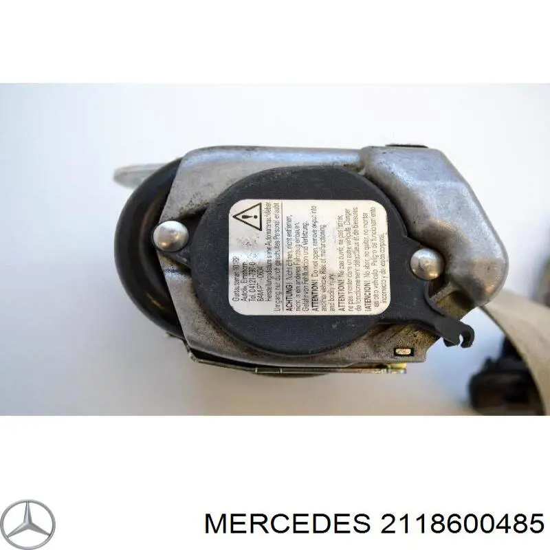 Ремень безопасности задний правый 2118600485 Mercedes