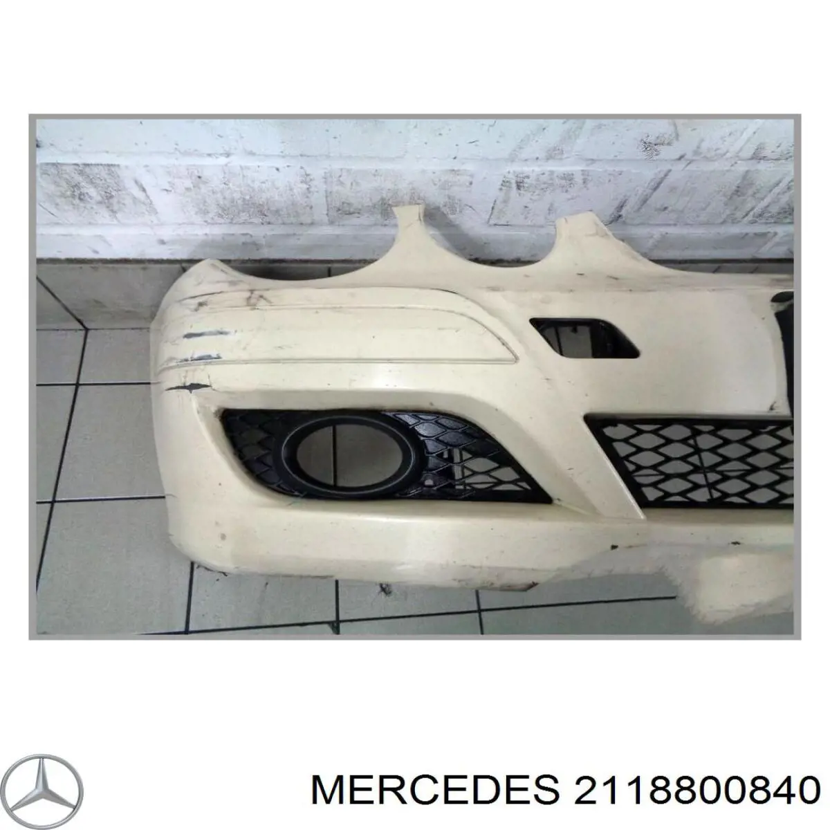 Купить 2118800840 Mercedes Буфер (бампер) передний