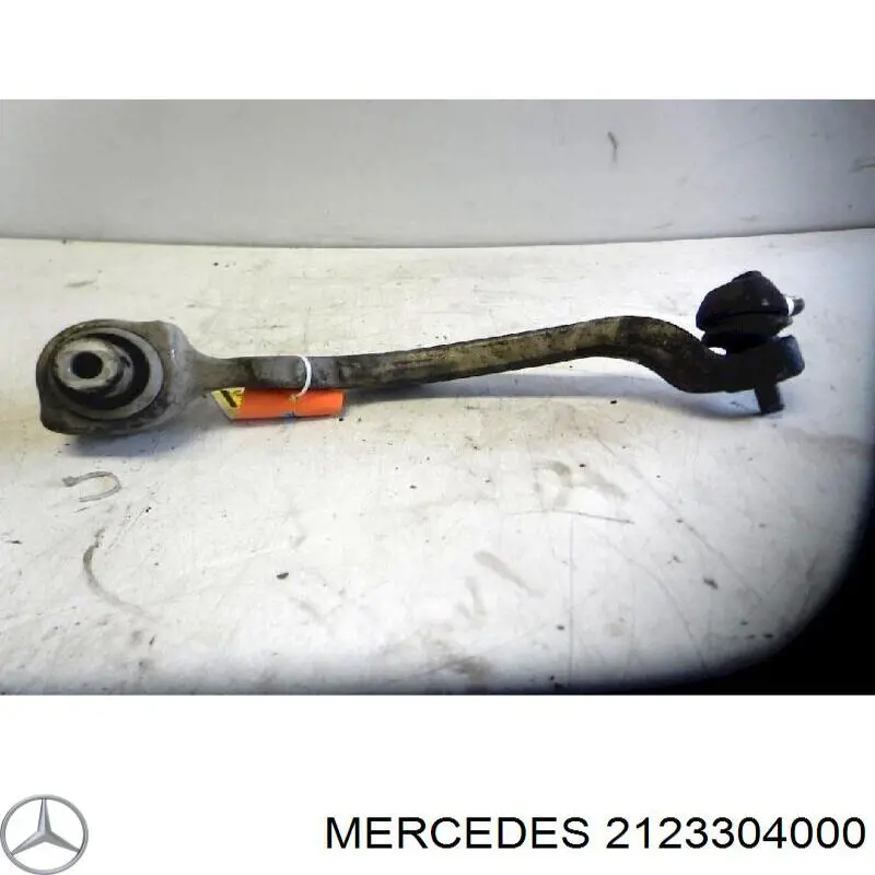 Нижний рычаг 2123304000 Mercedes