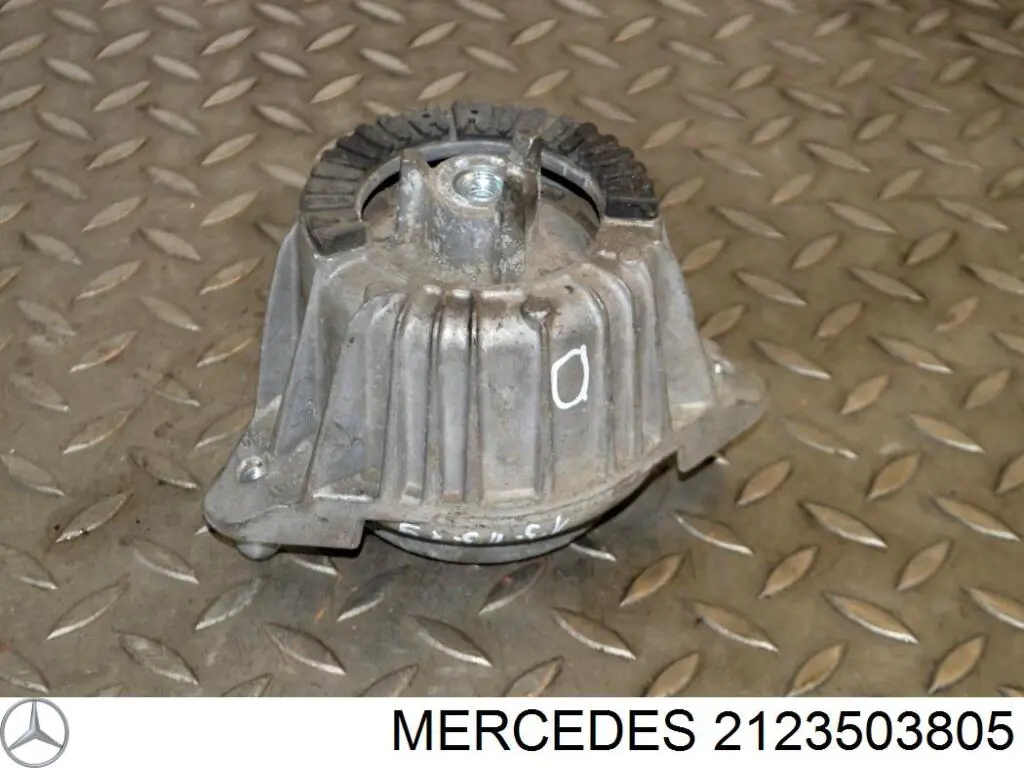 2123503805 Mercedes балка задней подвески (подрамник)